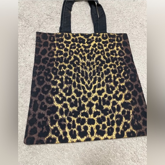 Saint Laurent Tote Bag Exclusive with box and full inclusions - Picture 6 of 10